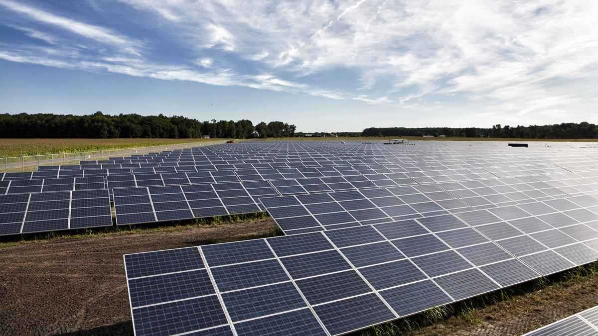 Ang industriya ay nakatuon sa pagbuo ng solar thermal power