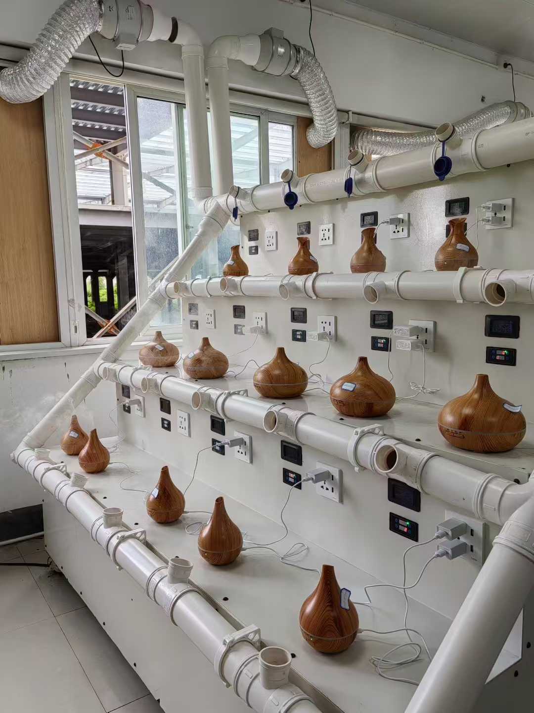 Ang pag -iipon ng pagsubok para sa kahoy na diffuser ng aroma ay umuunlad