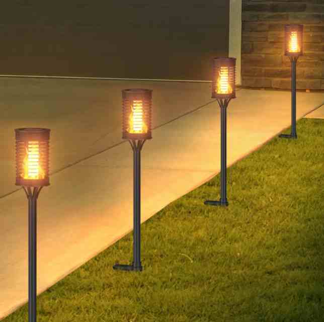 Artipisyal na Rattan Flame Light Outdoor Garden Solar Light